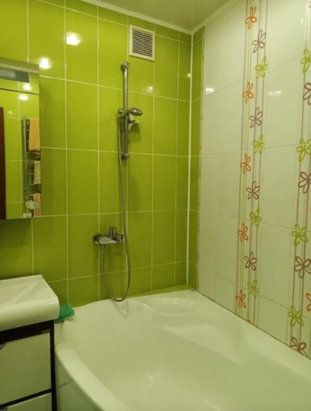 Квартира, 3-кімн., Харьков, Алексеевка, Победы пр.