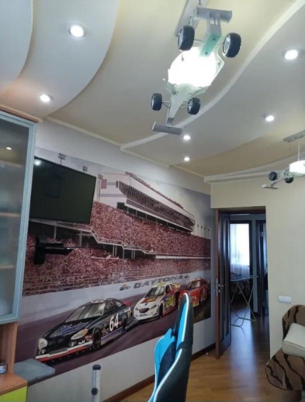 Квартира, 3-кімн., Харьков, Алексеевка, Победы пр.