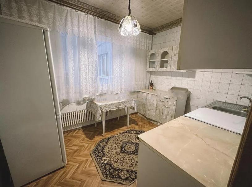 Квартира, 3-кімн., Харьков, Рогань жилмассив, Грицевца