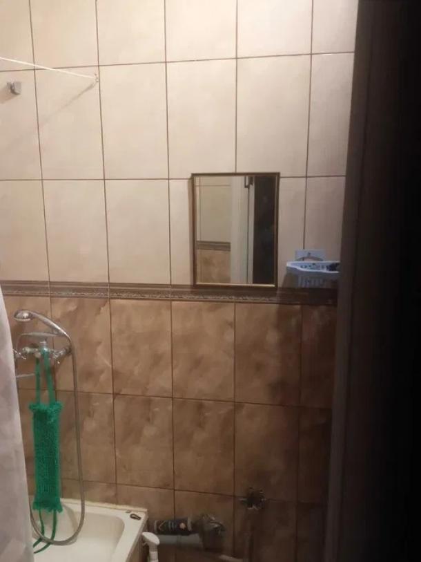 Квартира, 3-кімн., Печенеги, Чугуевский район