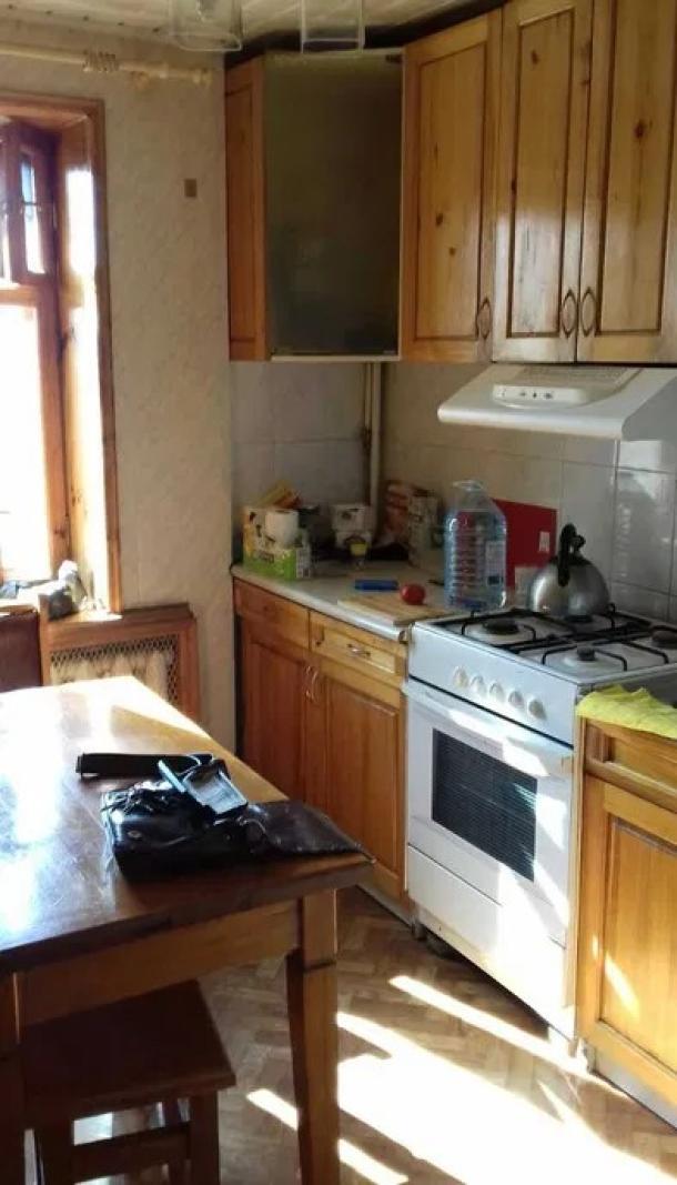 Квартира, 3-кімн., Чугуев, Чугуевский район, Литвинова