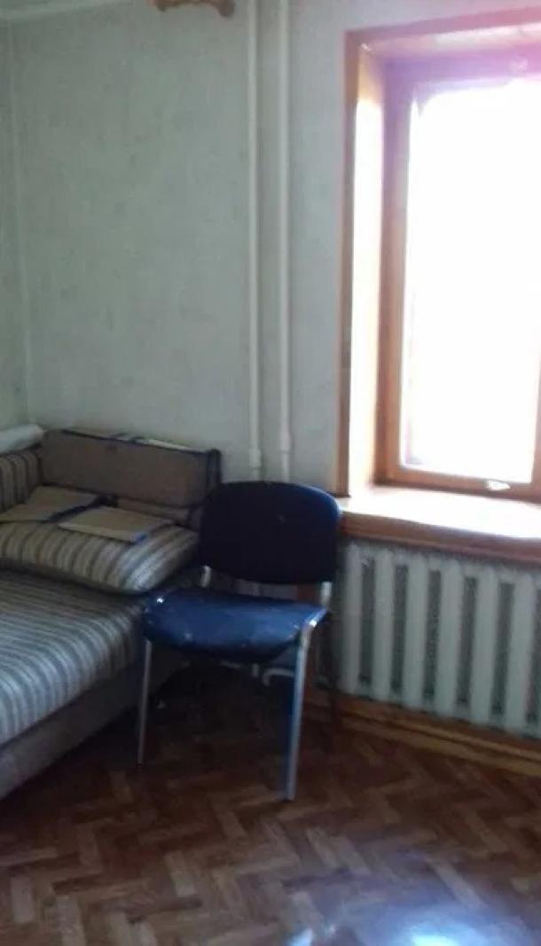 Квартира, 3-кімн., Чугуев, Чугуевский район, Литвинова
