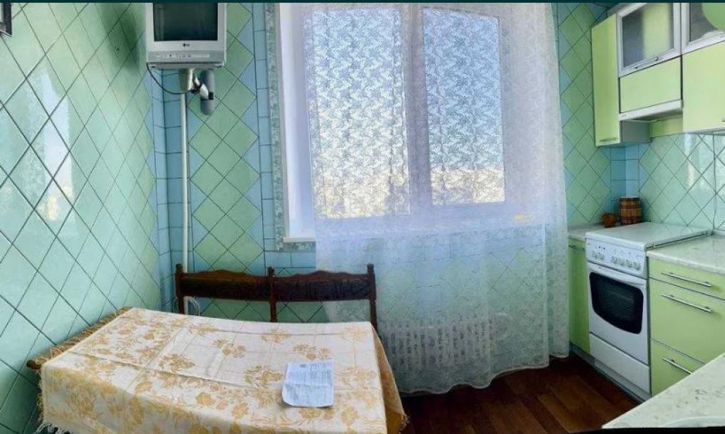 Квартира, 3-кімн., Харьков, Холодная Гора, Волонтерская (Социалистическая)