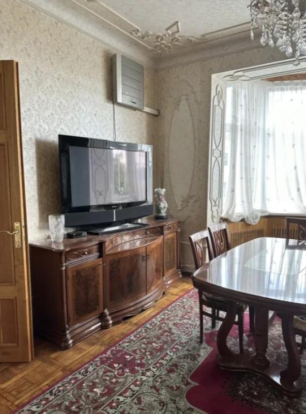 Квартира, 4-кімн., Харьков, Нагорный, Гиршмана