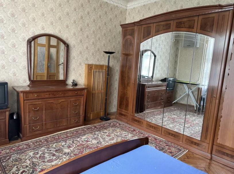 Квартира, 4-кімн., Харьков, Нагорный, Гиршмана