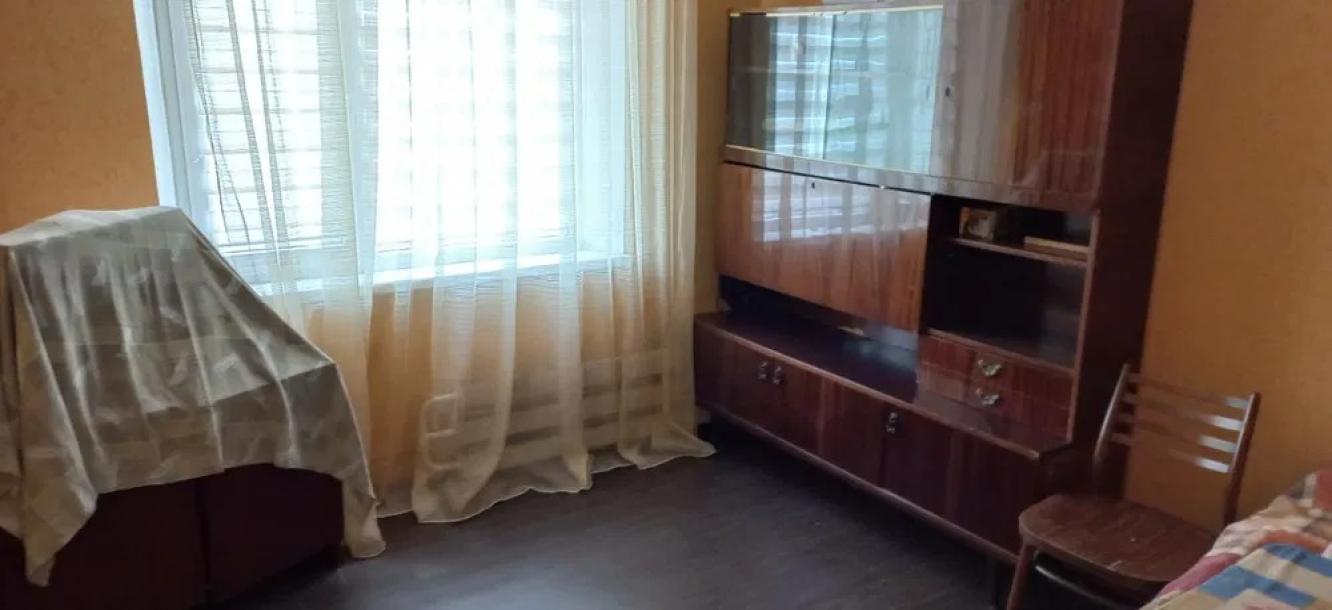 Квартира, 2-кімн., Чугуев, Чугуевский район, Музейная (Розы Люксембург)