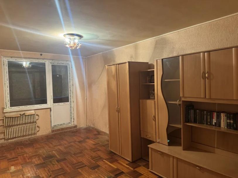 Квартира, 3-кімн., Харьков, Горизонт, Ростовская