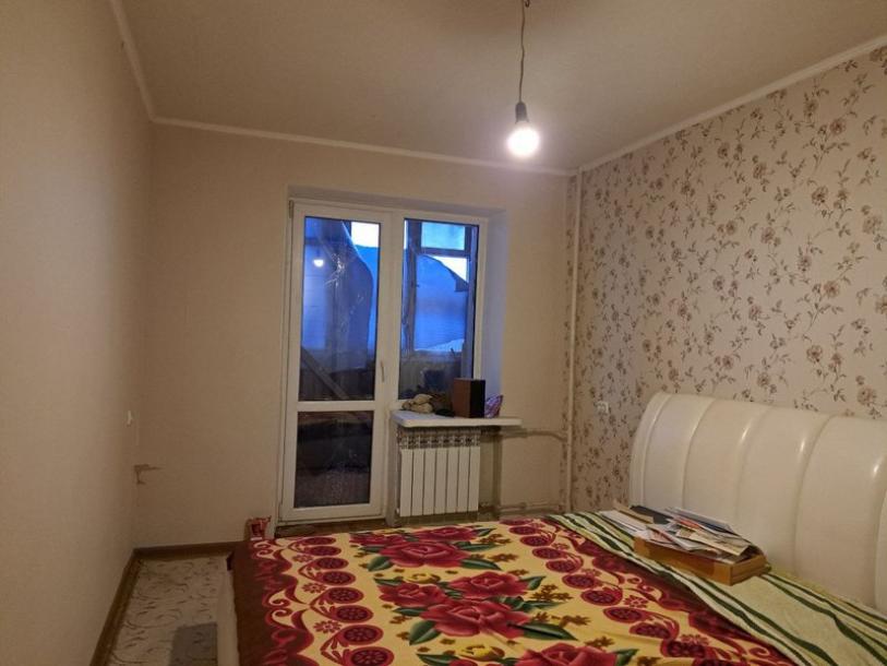 Квартира, 3-кімн., Харьков, Завод Шевченко, Власенко