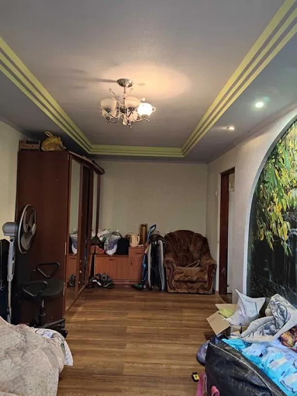 Квартира, 3-кімн., Терновая (Чугуев), Чугуевский район, Центральная