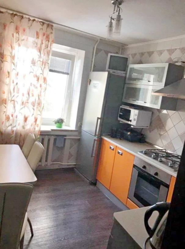 Квартира, 2-кімн., Харьков, Госпром, Культуры (Калинина, Свердлова, Советская Советский 3 пер.)