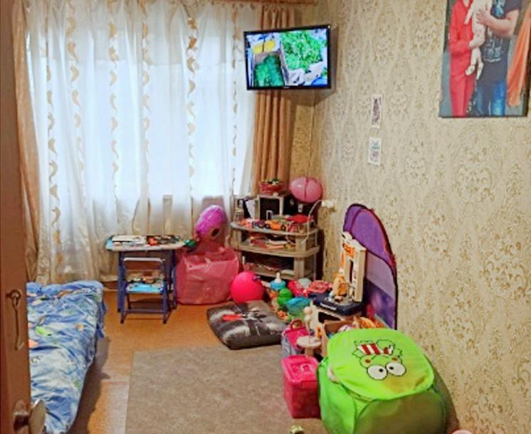 Квартира, 3-кімн., Харьков, 608м/р, Академика Павлова