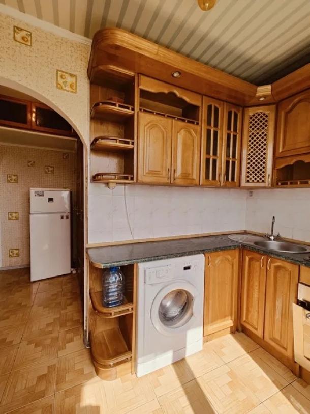 Квартира, 2-кімн., Харьков, 533м/р, Тракторостроителей просп.