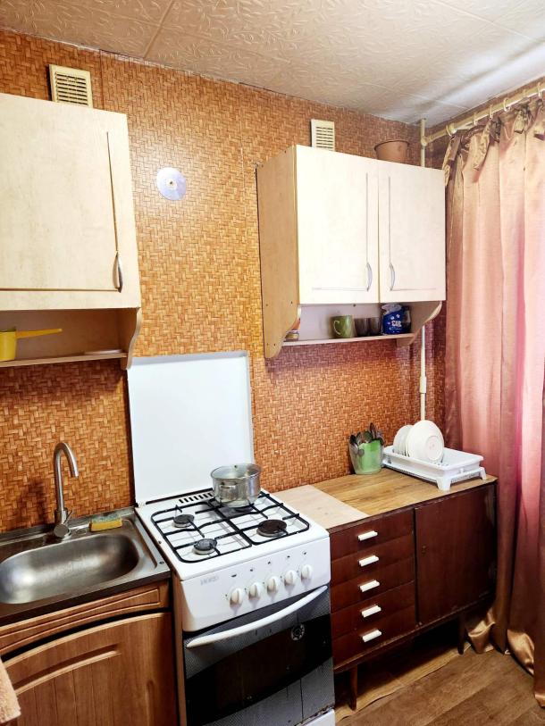 Квартира, 1-кімн., Харьков, 606м/р, Светлая