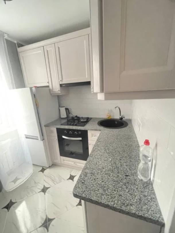 Квартира, 1-кімн., Харьков, 522м/р, Непокоренных (Героев Труда)