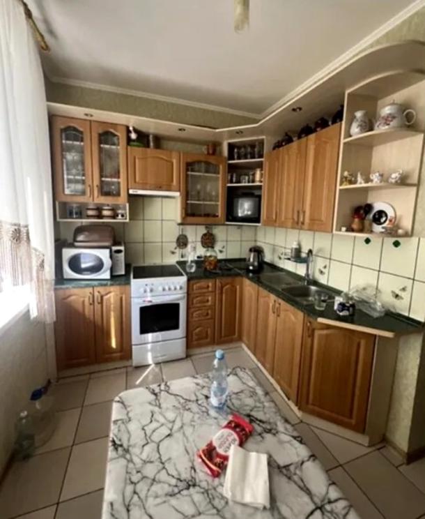 Квартира, 3-кімн., Харьков, Алексеевка, Победы пр.