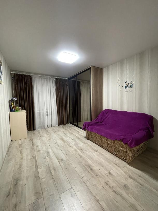 Квартира, 3-кімн., Харьков, 607м/р, Валентиновская