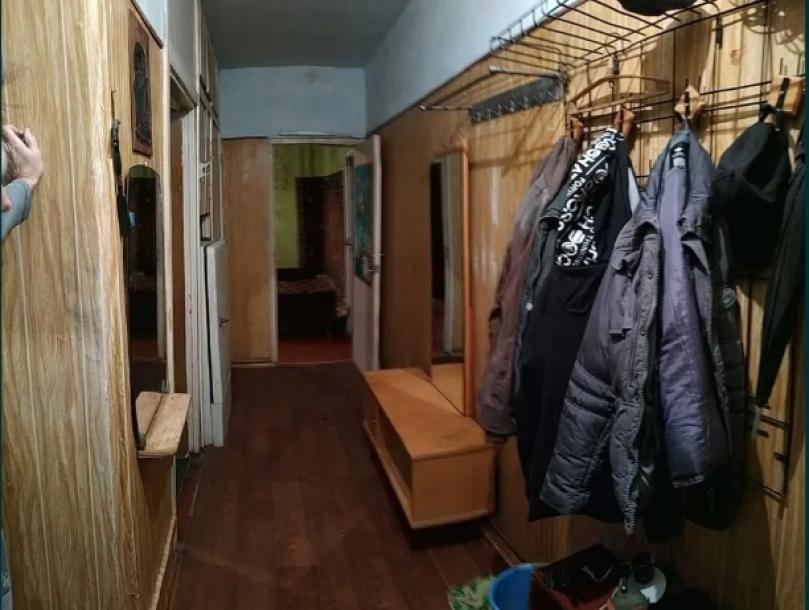 Квартира, 3-кімн., Харьков, Залютино, Золочевская