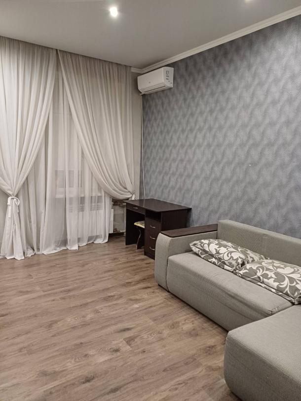 Квартира, 1-кімн., Харьков, Защитников Украины метро, Героев Харькова пр-т