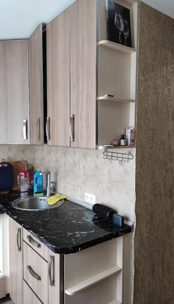 Квартира, 3-кімн., Дергачи, Харьковский район, Садовая (Чубаря, Советская, Свердлова)