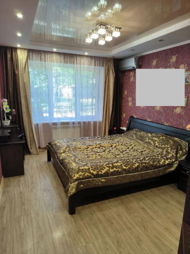 Квартира, 3-кімн., Харьков, Одесская, Аэрокосмический просп. (Гагарина проспект)