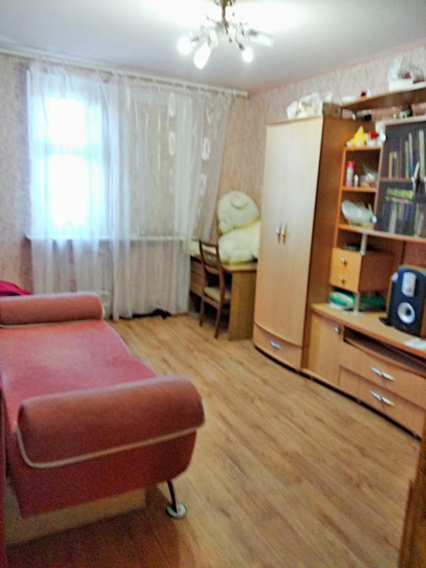 Квартира, 3-кімн., Харьков, 524м/р, Непокоренных (Героев Труда)