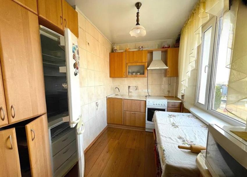 Квартира, 4-кімн., Харьков, 522м/р, Непокоренных (Героев Труда)