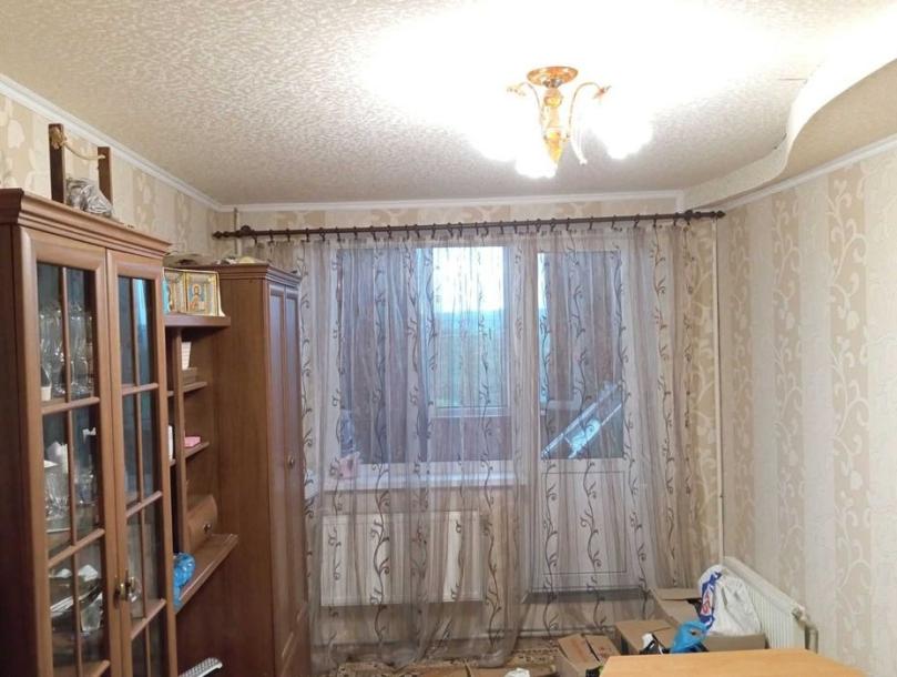 Квартира, 3-кімн., Дергачи, Харьковский район, Садовая (Чубаря, Советская, Свердлова)
