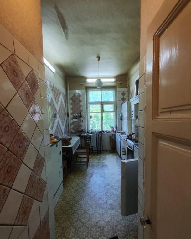 Квартира, 3-кімн., Харьков, Госпром, Независимости пр. (Правды пр.)