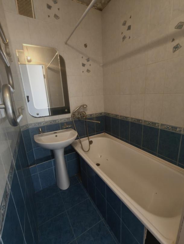 Квартира, 3-кімн., Харьков, Холодная Гора, Баварский пер.