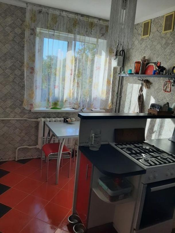 Квартира, 3-кімн., Харьков, 603м/р, Тракторостроителей просп.