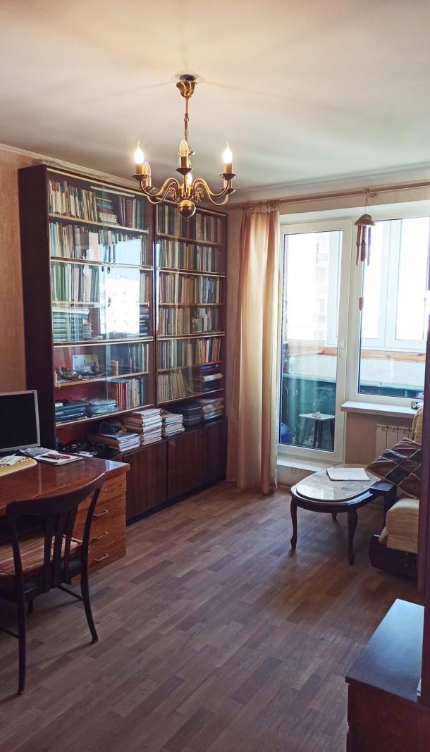 Квартира, 3-кімн., Харьков, 626м/р, Амосова