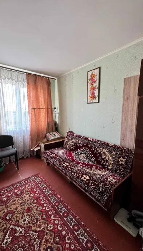 Квартира, 3-кімн., Чугуев, Чугуевский район, Харьковская