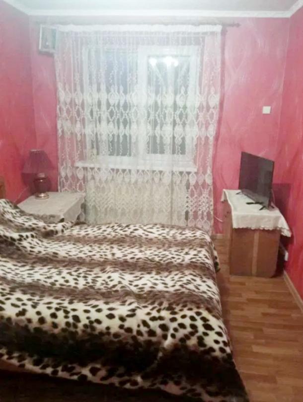 Квартира, 3-кімн., Мерефа, Харьковский район, Сумская