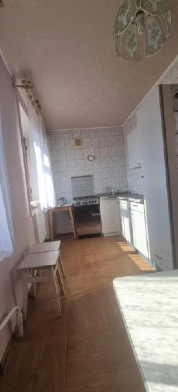 Квартира, 3-кімн., Харьков, Сосновая горка, Клочковская