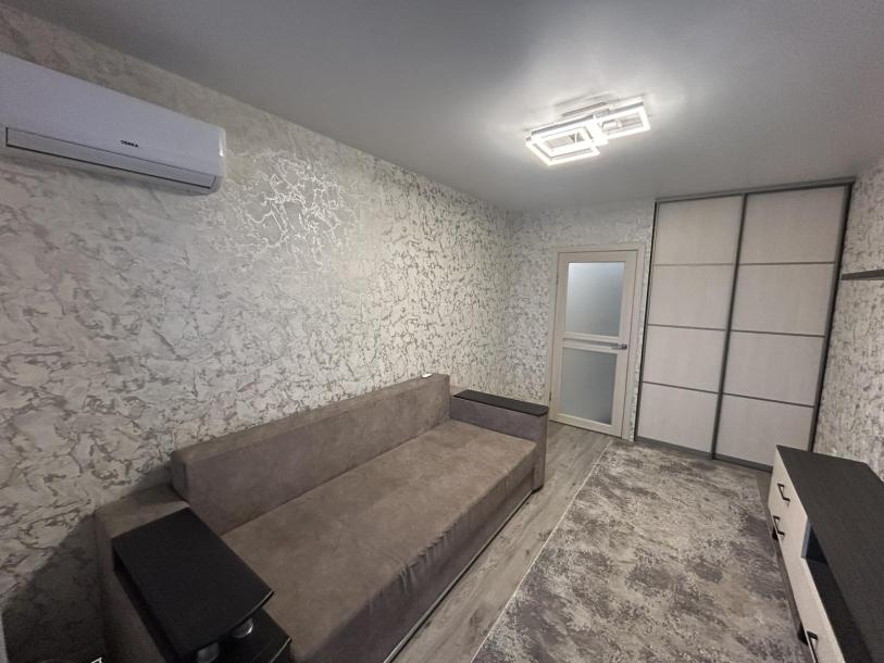 Квартира, 3-кімн., Змиев, Чугуевский район, Донецкое шоссе