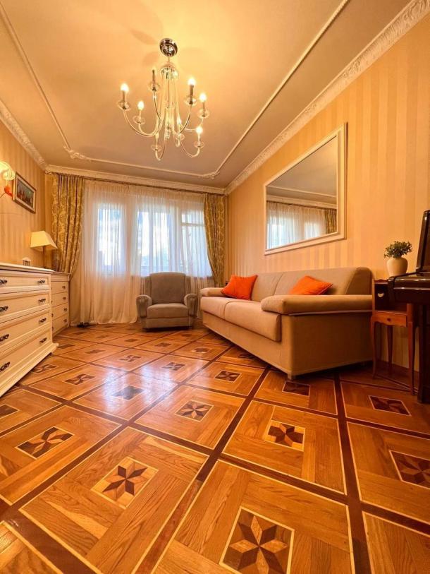 Квартира, 3-кімн., Харьков, Алексеевка, Людвига Свободы пр.