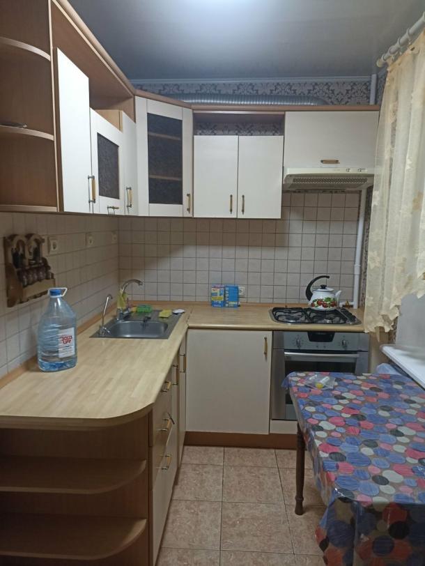 Квартира, 3-кімн., Харьков, Спортивная метро, Тарасовский в-зд