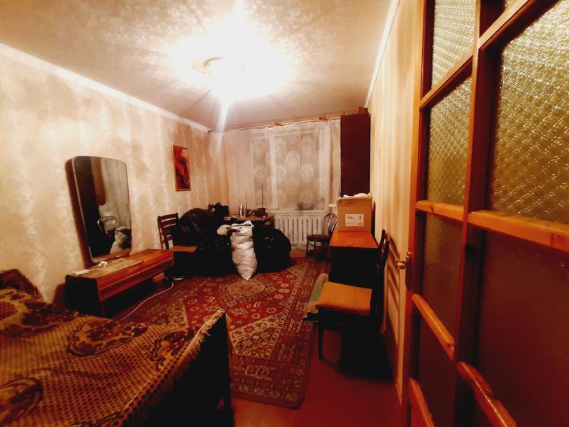 Квартира, 3-кімн., Харьков, 533м/р, Тракторостроителей просп.