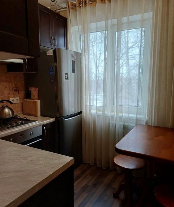 Квартира, 2-кімн., Харьков, 607м/р, Непокоренных (Героев Труда)