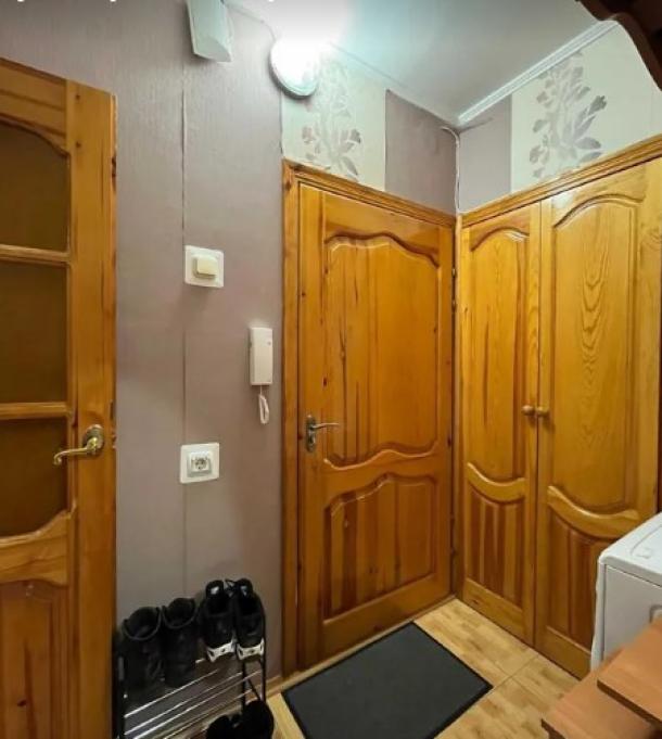 Квартира, 1-кімн., Харьков, 520м/р, Гвардейцев Широнинцев