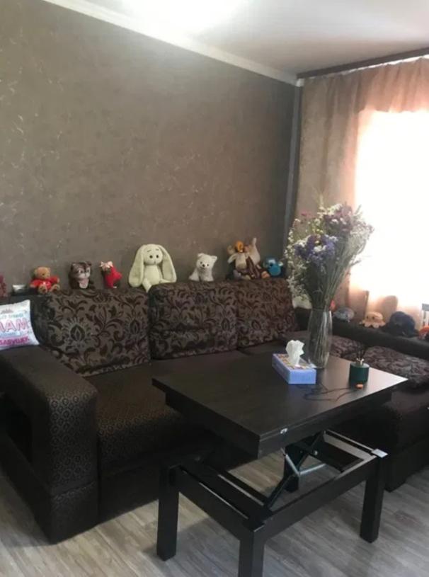Квартира, 3-кімн., Чугуев, Чугуевский район, Харьковская