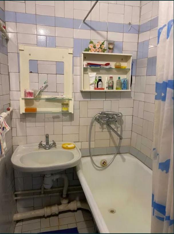 Квартира, 3-кімн., Харьков, 524м/р, Гвардейцев Широнинцев