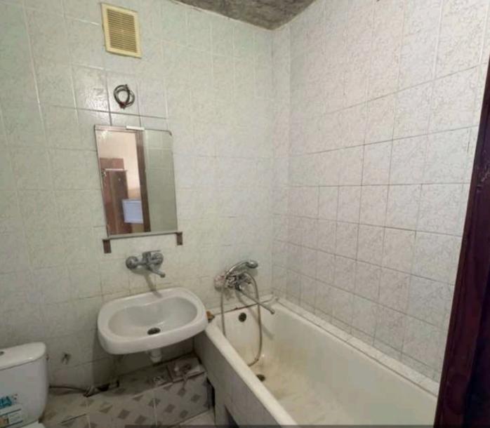 Квартира, 3-кімн., Харьков, 520м/р, Валентиновская