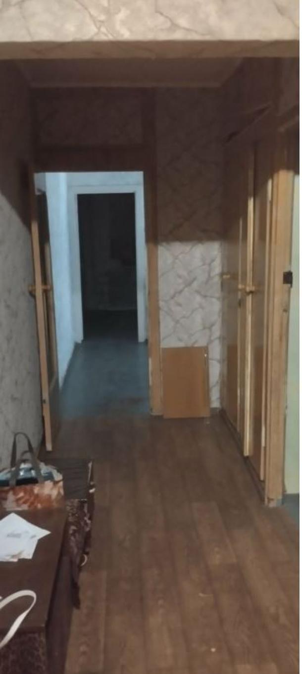 Квартира, 4-кімн., Харьков, 533м/р, Тракторостроителей просп.