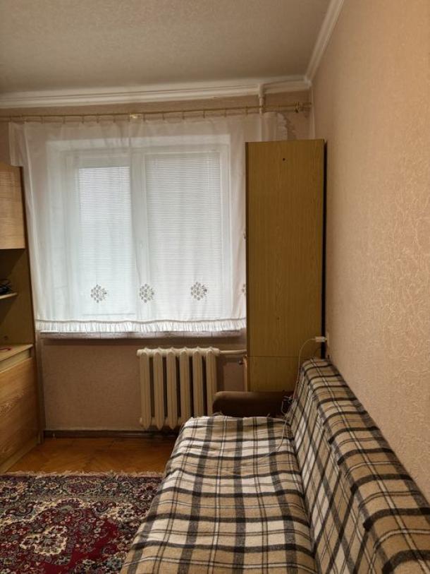 Квартира, 2-кімн., Харьков, 604м/р, Тракторостроителей просп.