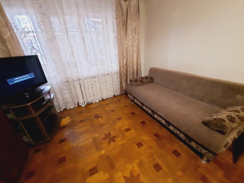 Квартира, 1-кімн., Харьков, Гагарина метро , Аэрокосмический просп. (Гагарина проспект)