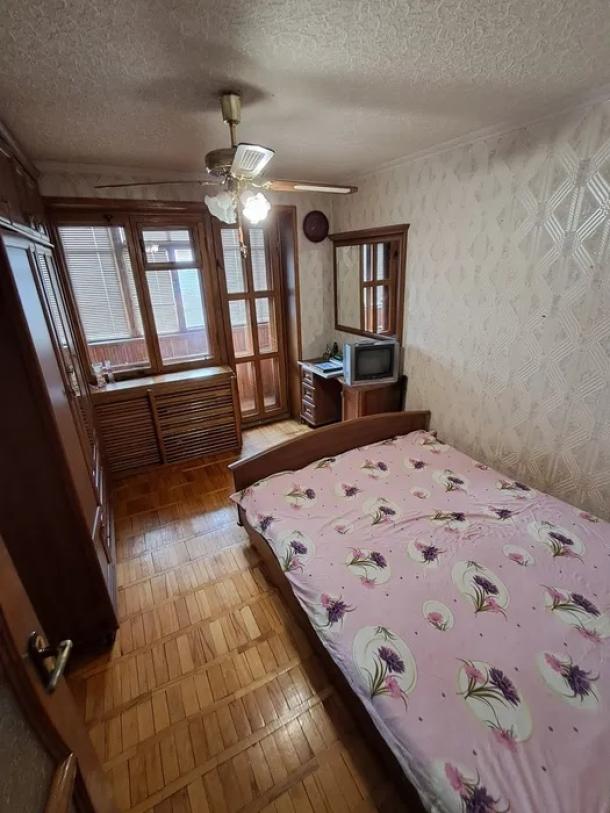 Квартира, 4-кімн., Харьков, Аэропорт, Аэрокосмический просп. (Гагарина проспект)