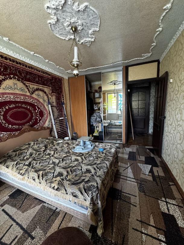 Квартира, 3-кімн., Харьков, 524м/р, Непокоренных (Героев Труда)
