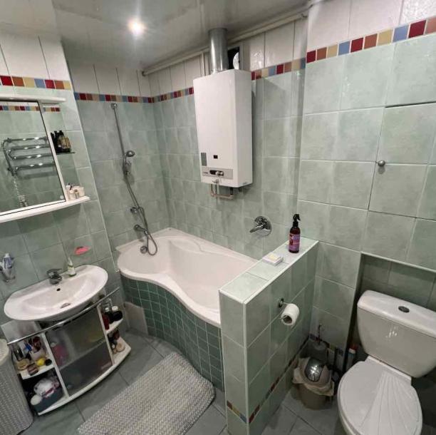 Квартира, 2-кімн., Харьков, Центр, Героев Харькова пр-т