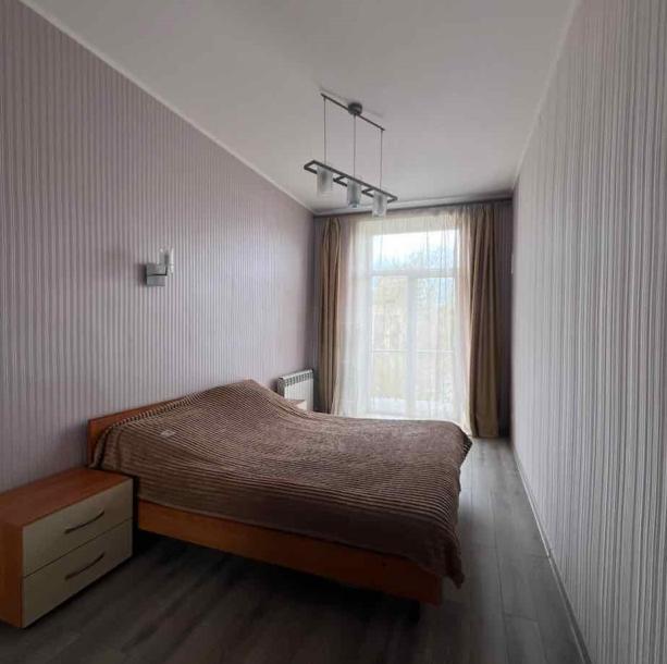 Квартира, 2-кімн., Харьков, Центр, Героев Харькова пр-т